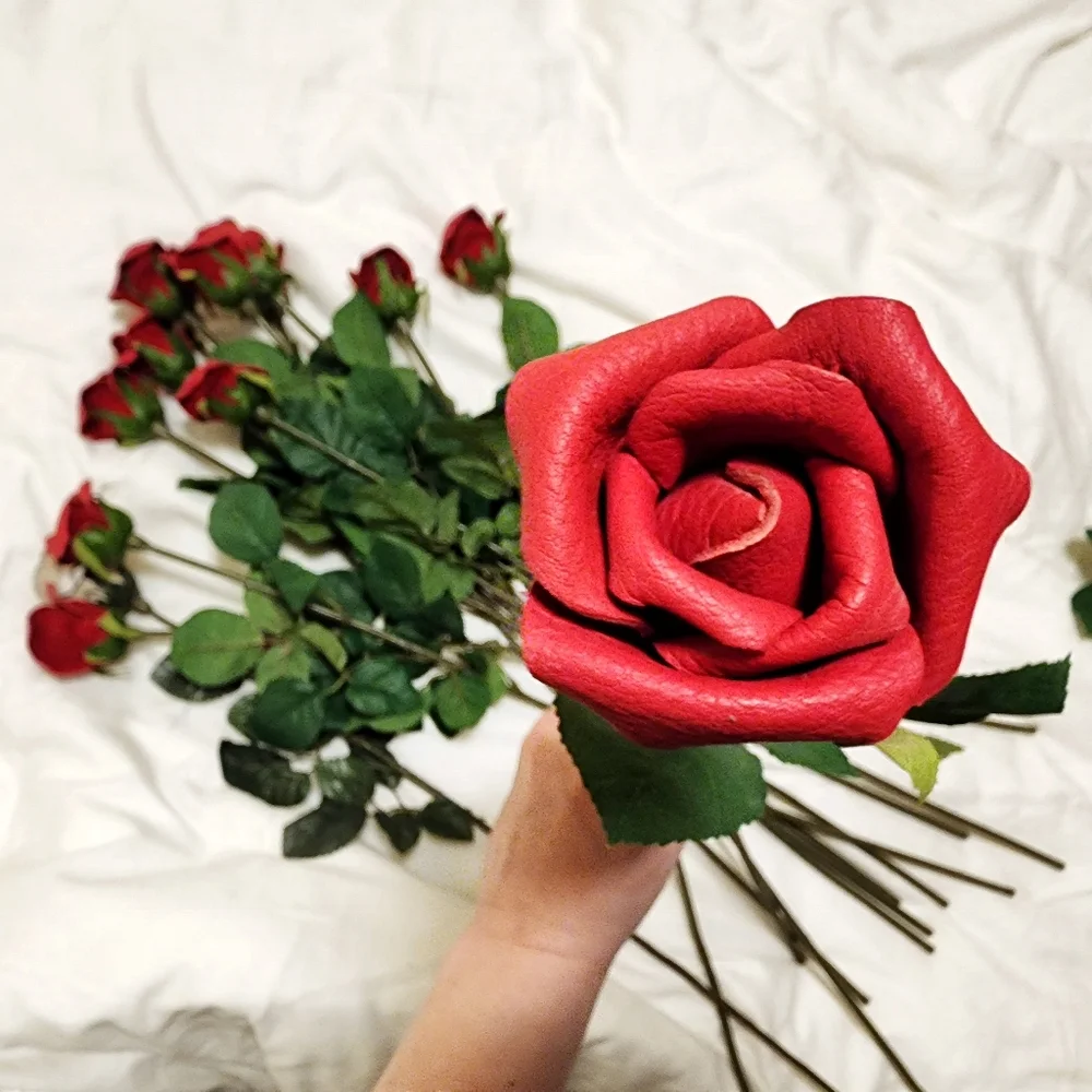 Leather Roses - Picture 3 of 4